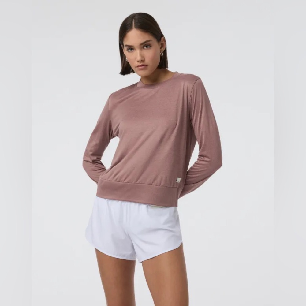 Vuori Long Sleeve Crew Top in Mauve